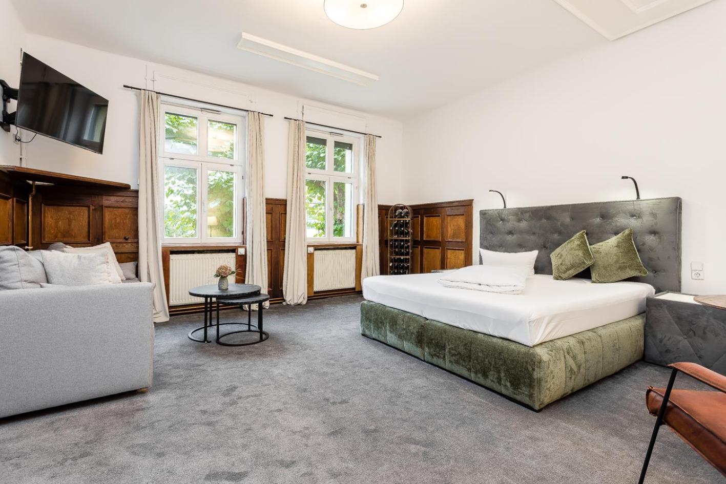 Hotel Zur Linde Dein Self Check In Михендорф Экстерьер фото